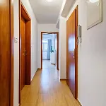 Апартаменты Comfort In Peaceful Area - With Garden *