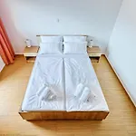 Comfort In Peaceful Area - With Garden * Задар