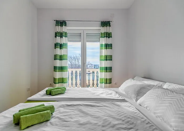 Comfort In Peaceful Area - With Garden *