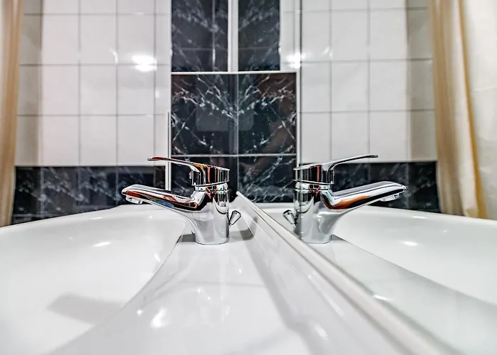 Comfort In Peaceful Area - With Garden *