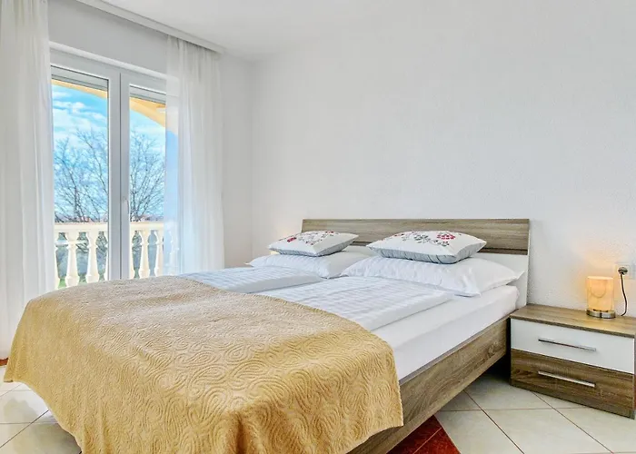 Comfort In Peaceful Area - With Garden *