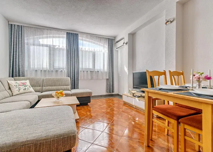 Comfort In Peaceful Area - With Garden * Zadar